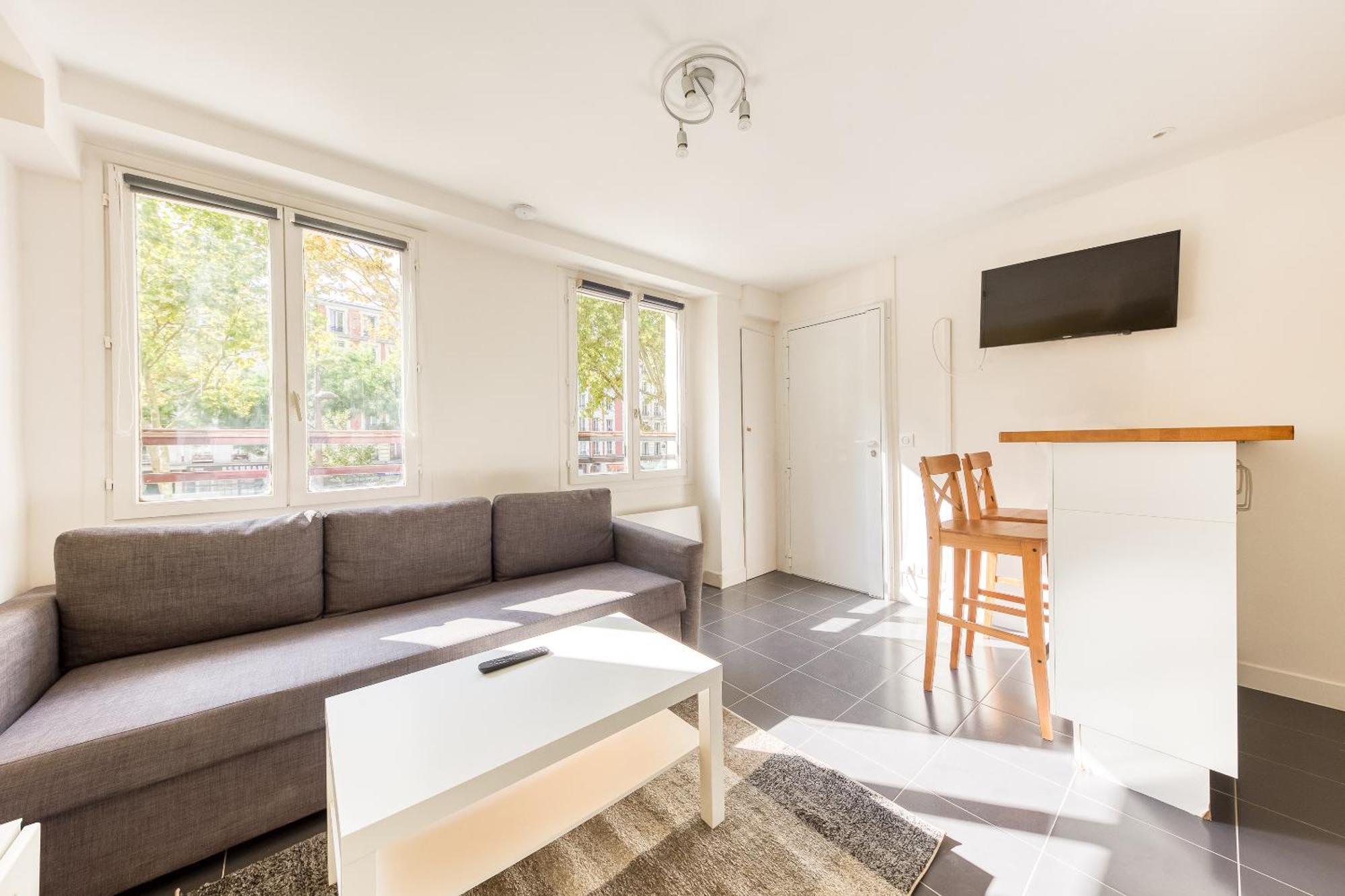 Petit Cocon Parisien - Metro Au Pied - Alexandre Dumas Apartment